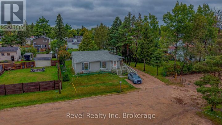 Property Photo:  2 Lincoln Avenue  ON P0A 1X0 