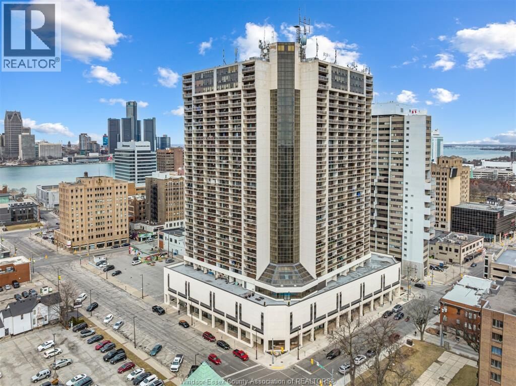 Property Photo:  150 Park Street West 3009  ON N9A 7A2 