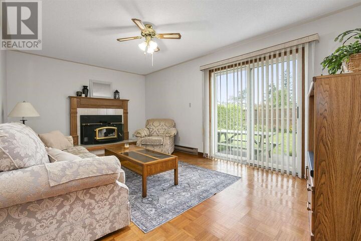 Property Photo: 62 Laronde Ave ON P6B 5R6