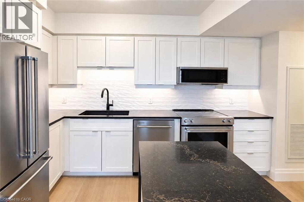 Property Photo:  93 Arthur Street South 1206  ON N1E 0T3 