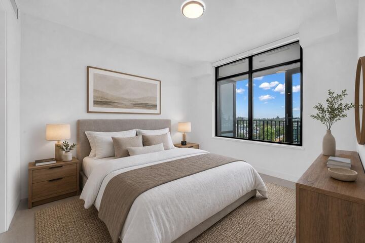 Property Photo: 1588 Johnston Road 702 BC V4B 3Z7