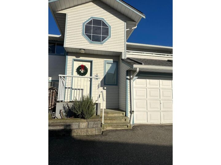 Property Photo: 19797 64 Avenue 18 BC V2Y 1G9