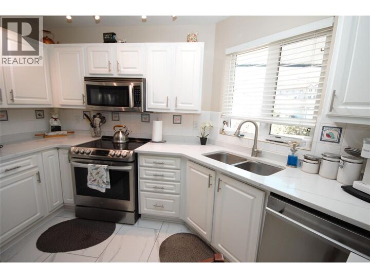 Property Photo: 6446 Meadows Drive 14 BC V0H 1T3