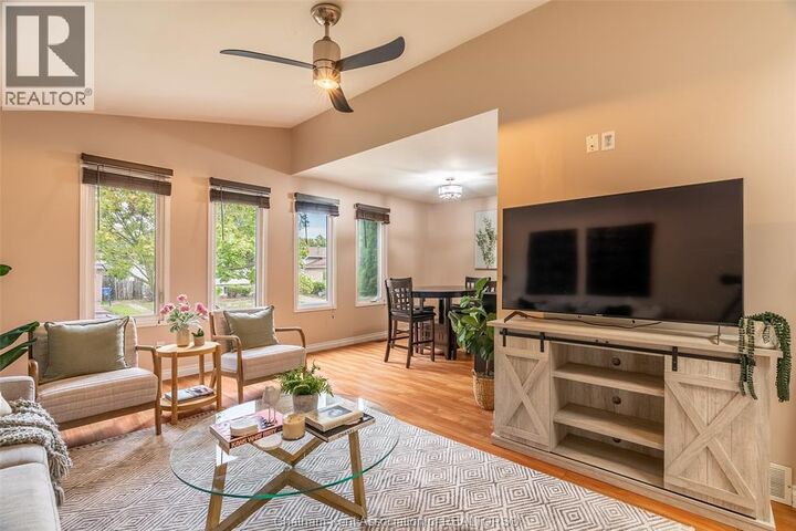 Property Photo:  9385 Tamarack Street  ON N8R 1Y7 