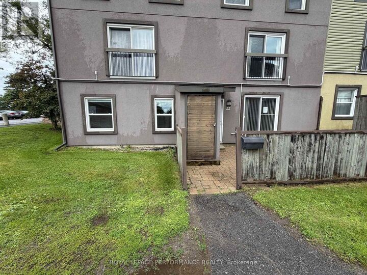 Property Photo:  1250 McWatters Road 22  ON K2C 3P5 
