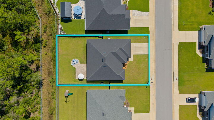 Property Photo: 7226 Lost Treasure Court FL 32566