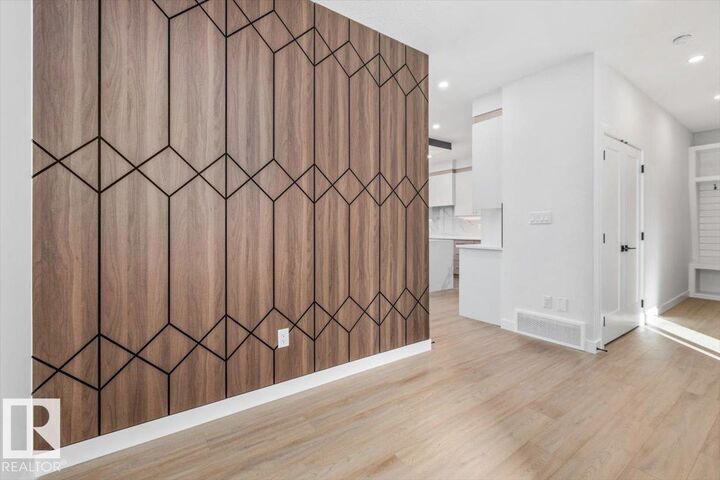 Property Photo: 6 Owl Ridge Close AB T8L 1Y4