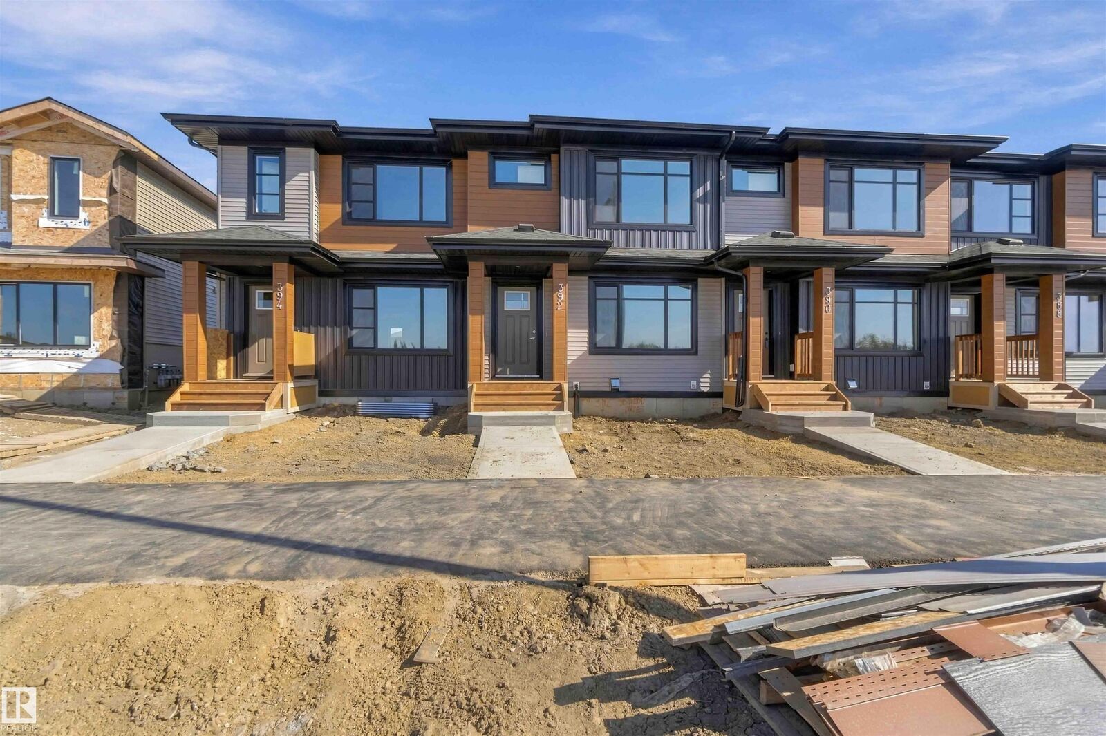 Property Photo:  390 Eastwood Drive  AB T7X 4S9 