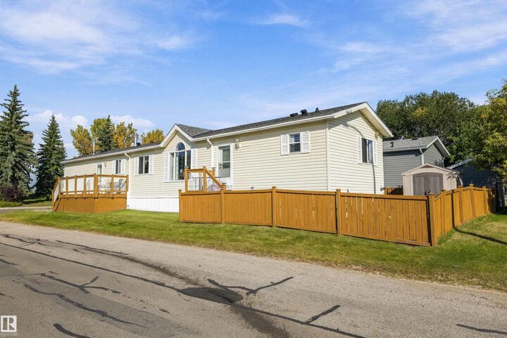 Property Photo:  79 53222 Range Road 272  AB T7X 3N5 