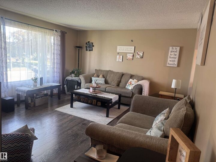 Property Photo: 4104 44 Street AB T7Z 1J6