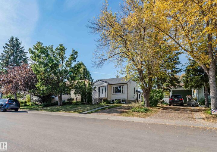 Property Photo:  9912 154 Street NW  AB T5P 2G7 