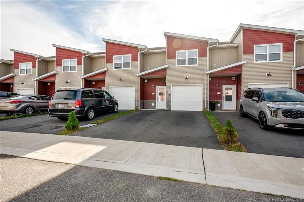 Property Photo:  143 Arlington Crescent  NB E2K 0G4 
