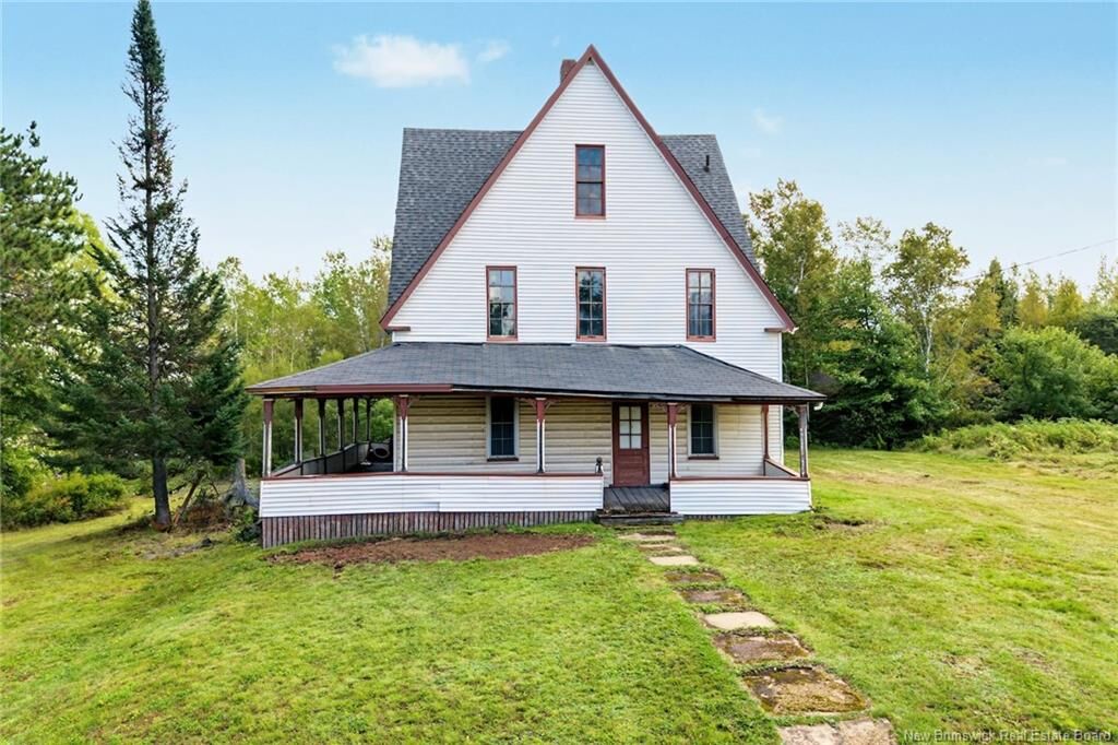 Property Photo:  4 Yeamans Road  NB E4B 2N2 