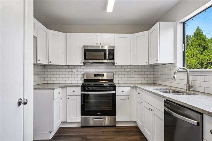 Property Photo:  2464 Silver Moss Way  GA 30044 