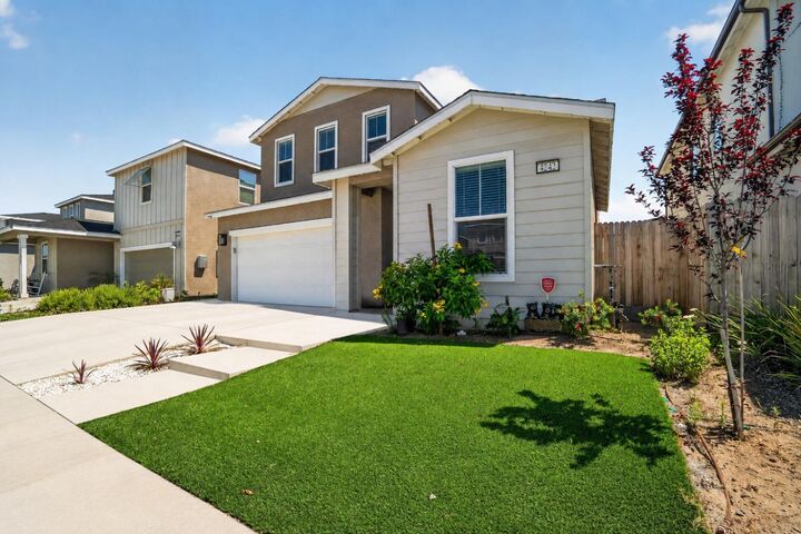 Property Photo:  4242 Hampton Way  CA 93619 