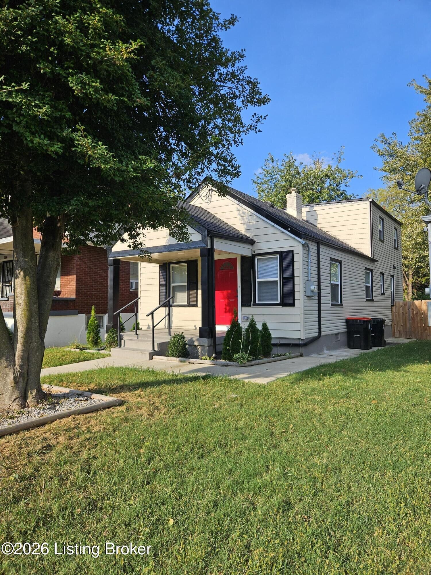 Property Photo:  116 N 38th St  KY 40212 
