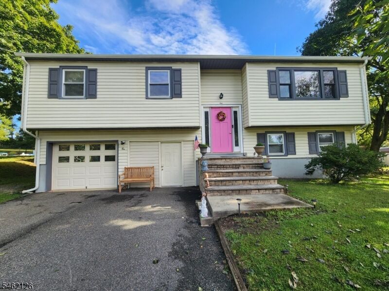 Property Photo: 10 Parkview Dr NJ 07840
