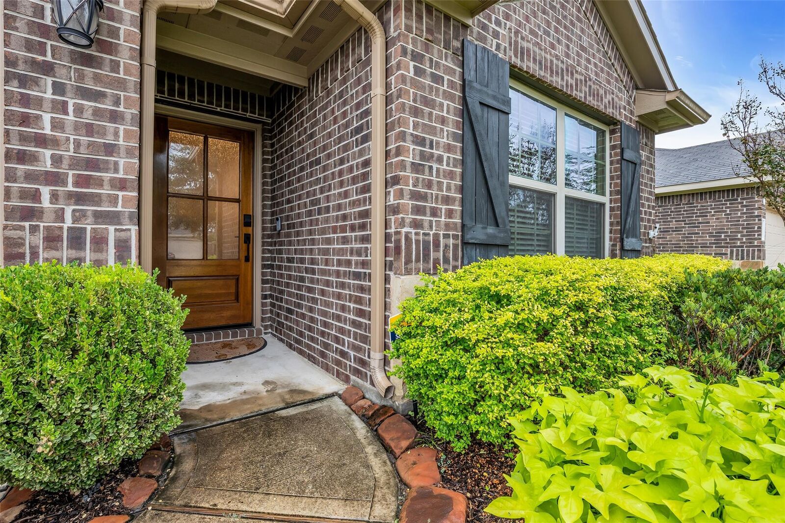 Property Photo: 14093 Lake Crescent Drive TX 77384