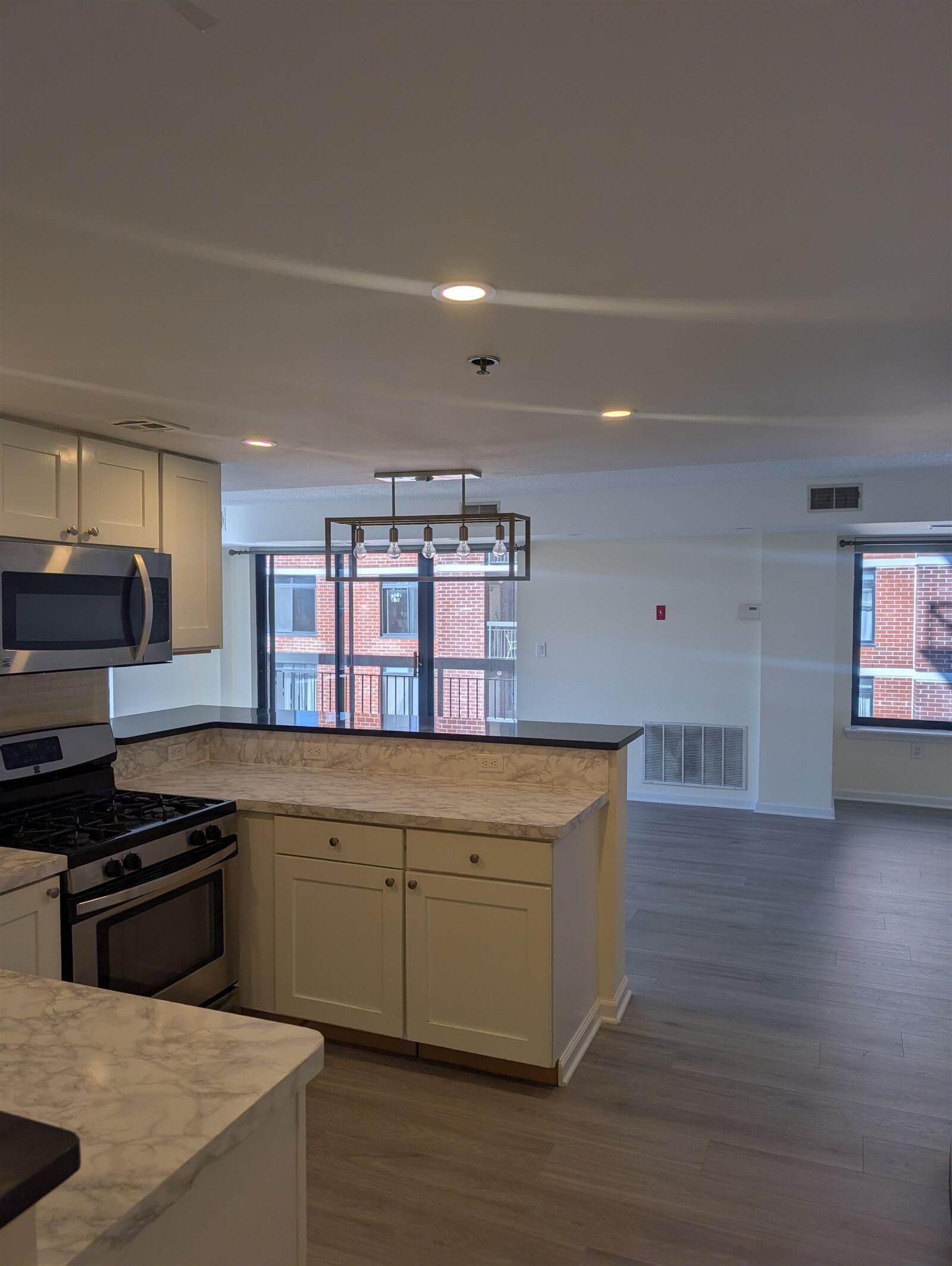Property Photo:  700 1st St 6A  NJ 07030 