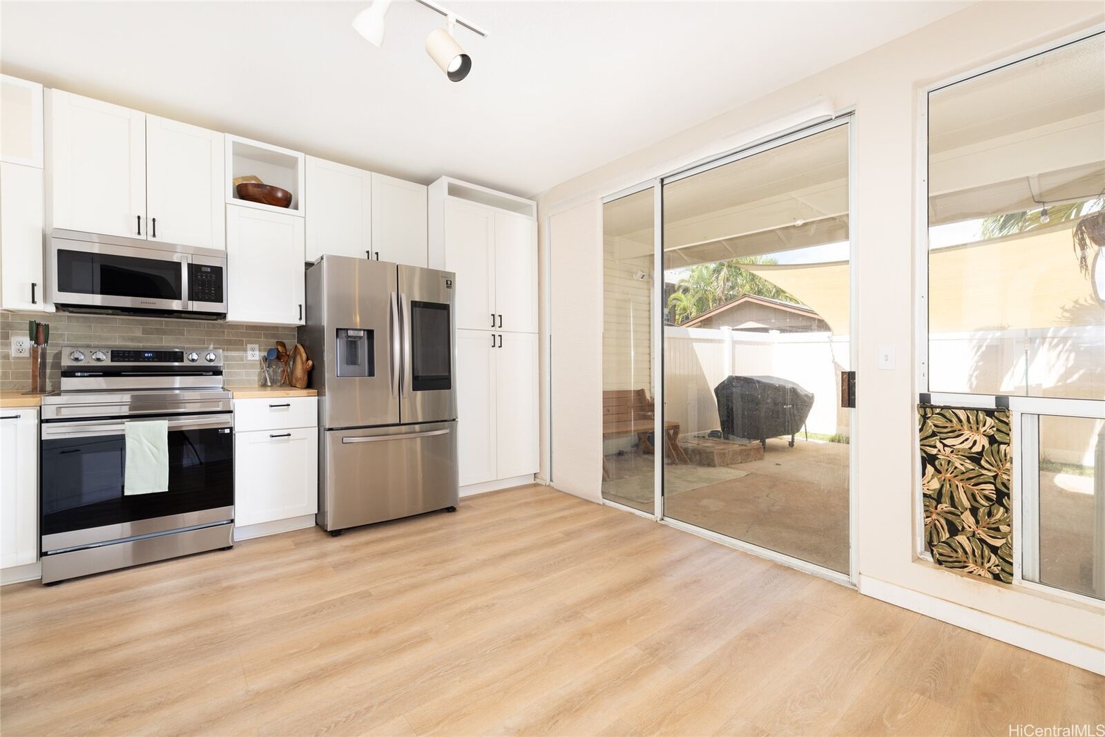 Property Photo:  91-1145 Laaulu Street 12E  HI 96706 