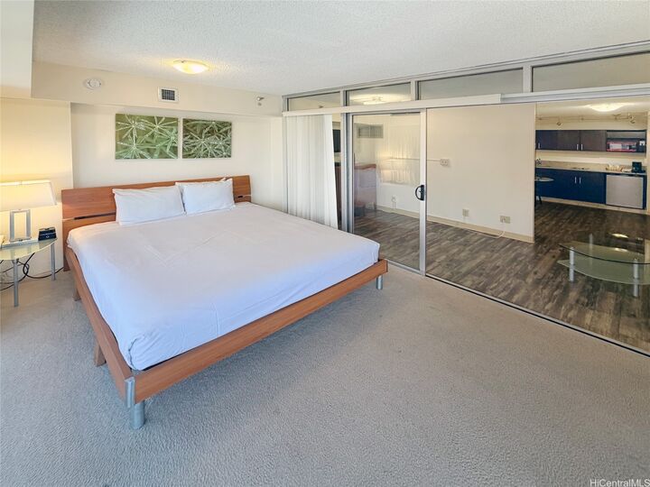 Property Photo:  1088 Bishop Street 2001  HI 96813 