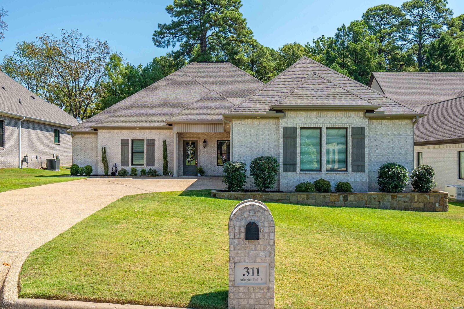 Property Photo:  311 Arlington Park Drive  AR 71901 