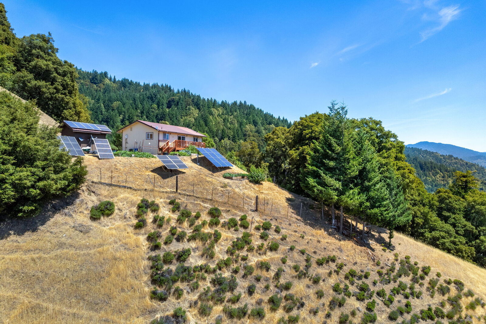 Property Photo:  745 Applewood Road  CA 95545 