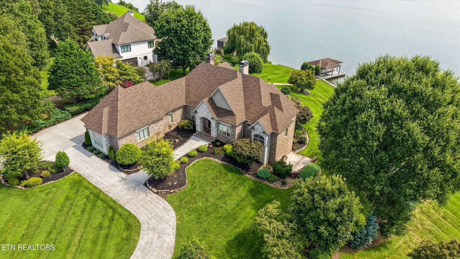 Property Photo: 233 Lake Crest Drive TN 37772