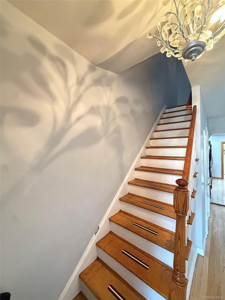 Property Photo:  2944 Lurting Avenue  NY 10469 