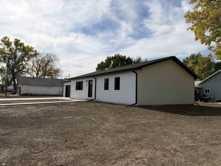 Property Photo:  802 W 9th Street  NE 69101 