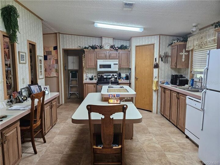 Property Photo:  4360 N Weewahi Point  FL 34428 