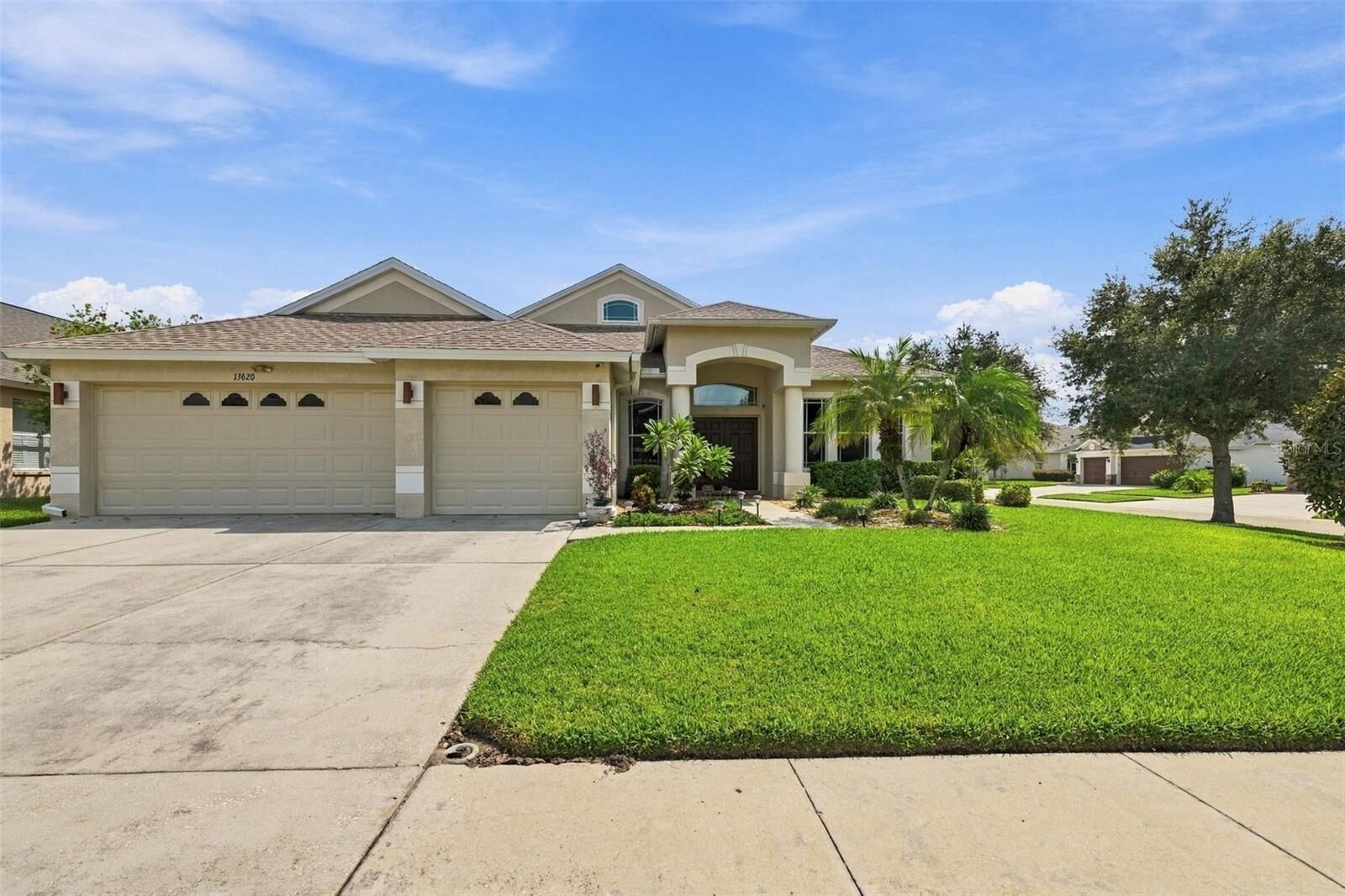 Property Photo: 13620 Artesa Bell Drive FL 33579
