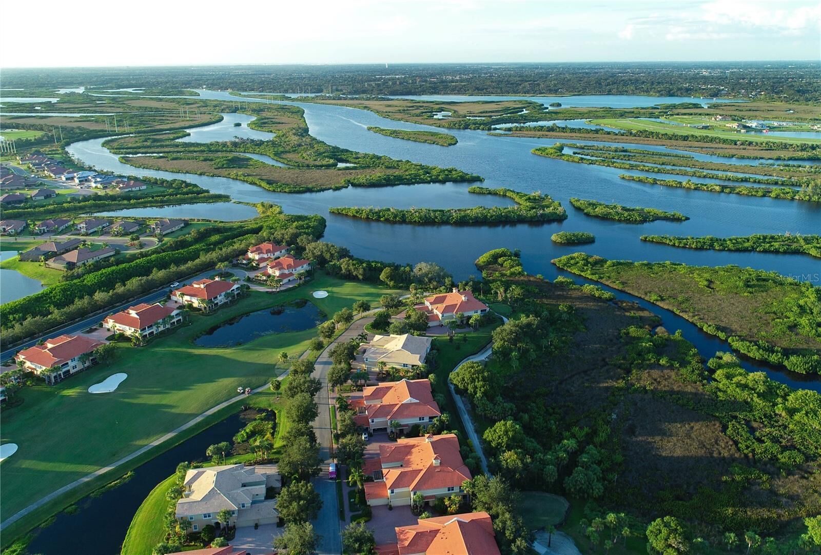 Property Photo: 9411 Discovery Terrace 102B FL 34212