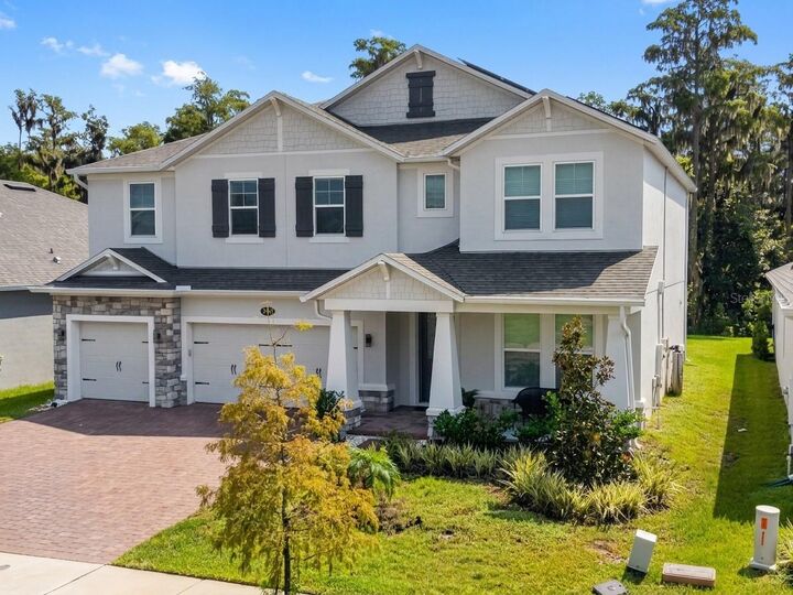 Property Photo:  5049 Shady Pines Drive  FL 34772 