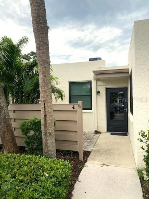 Property Photo:  411 Palm Tree Drive 411  FL 34210 