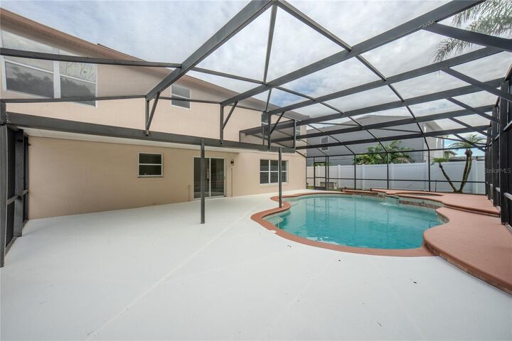 Property Photo: 14208 Abington Heights Drive FL 32828