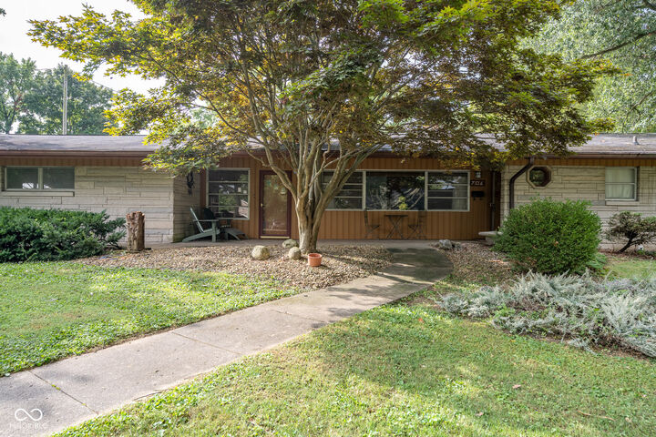 Property Photo: 706 Highridge Avenue IN 46135