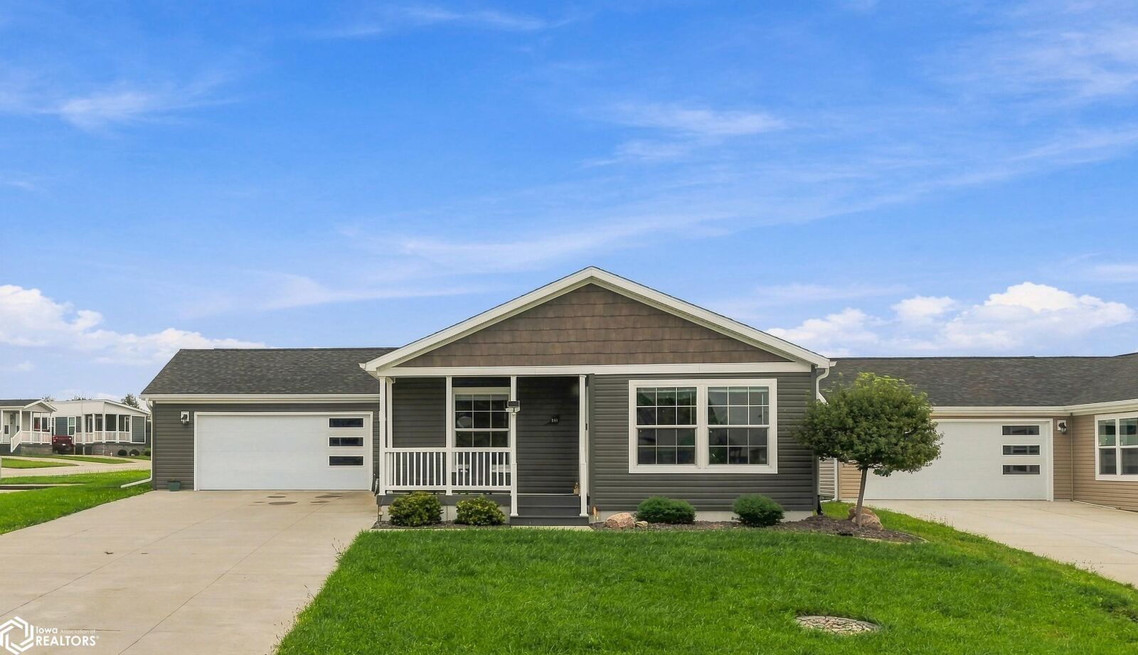 Property Photo:  1500 E Linden #144 Drive 144  IA 52641 