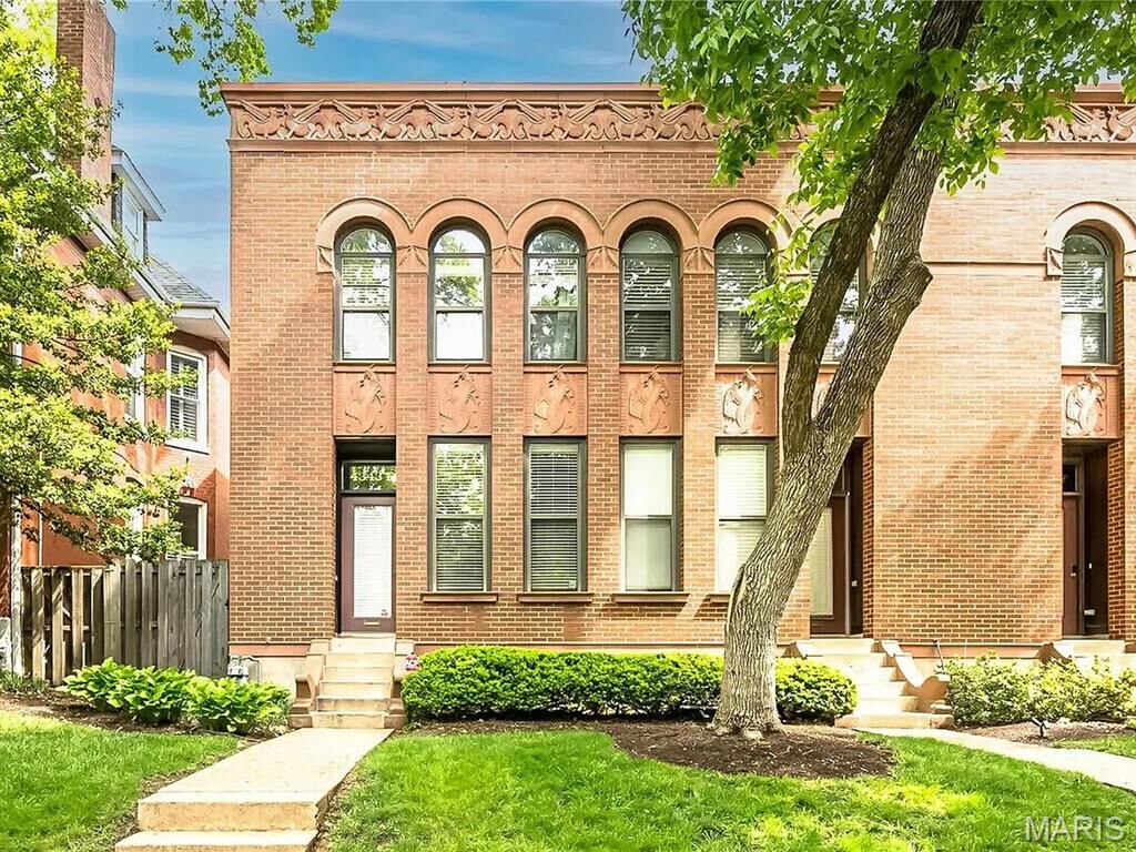 Property Photo:  4343 Laclede Avenue H  MO 63108 