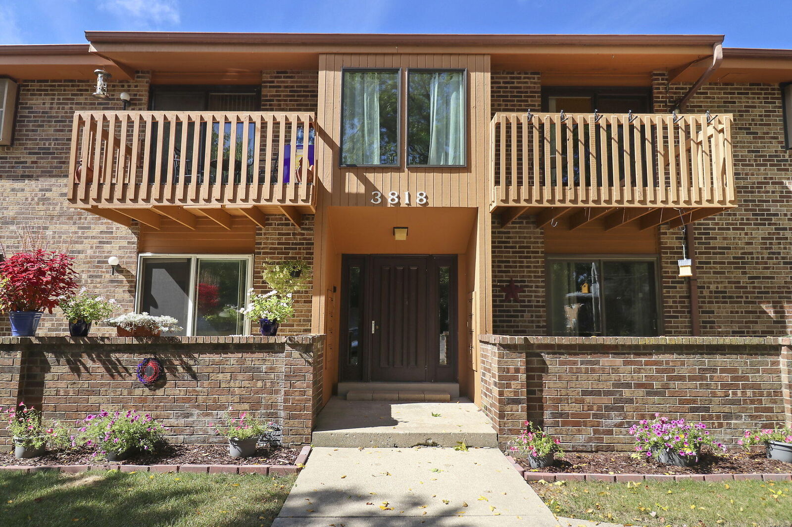 Property Photo: 3818 Cheyenne Ct WI 53404