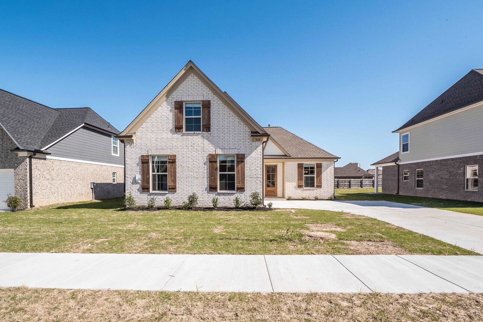 Property Photo:  95 Summer Rose Ln  TN 38068 