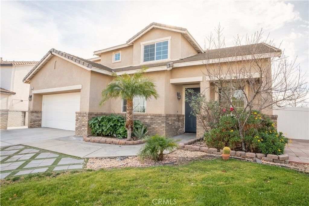 Property Photo: 105 Galileo Lane CA 92571