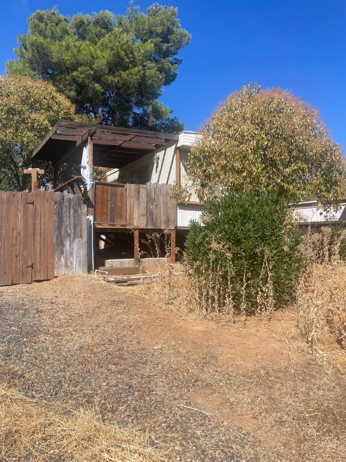 Property Photo: 1046 Iroquois Circle CA 95228