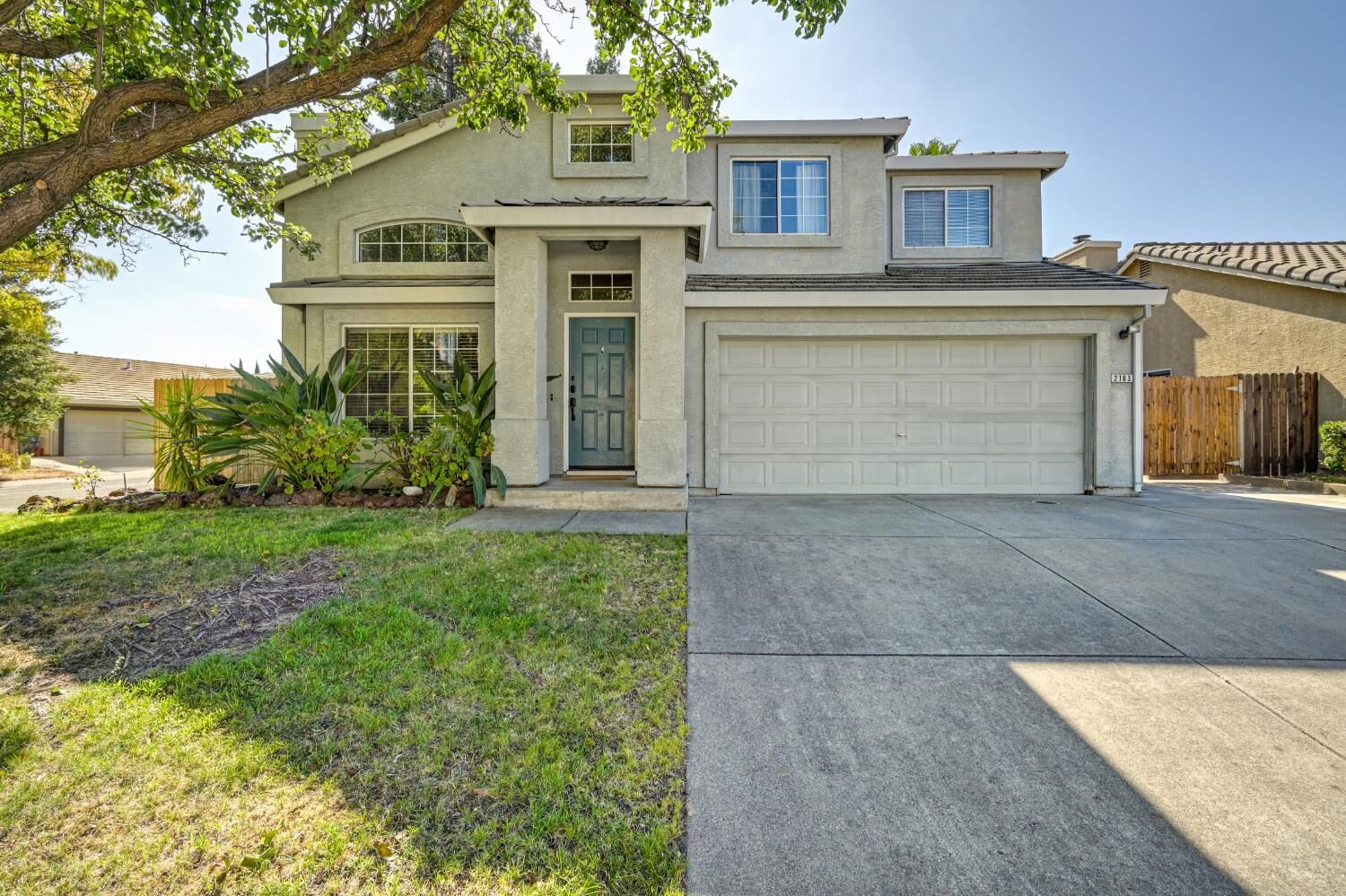 Property Photo: 2163 Beatty Way CA 95747