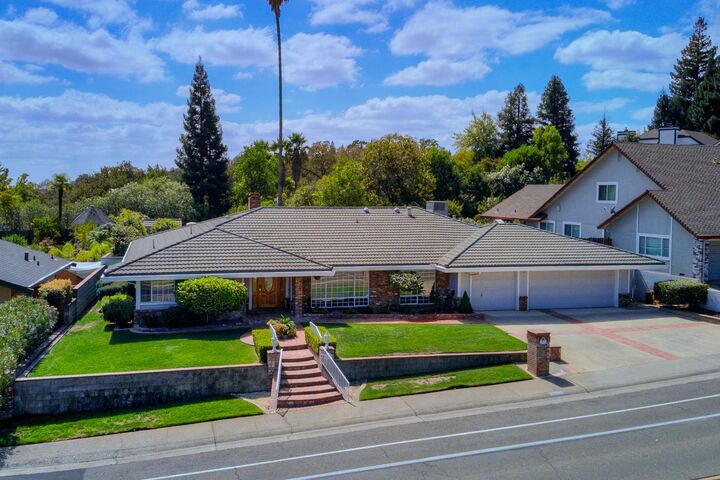 Property Photo: 9260 Winding Oak Drive CA 95628