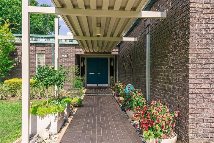 Property Photo: 753 Fairfield Avenue LA 70056