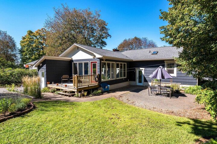 Property Photo:  1289 Belcher Street  NS B0P 1T0 