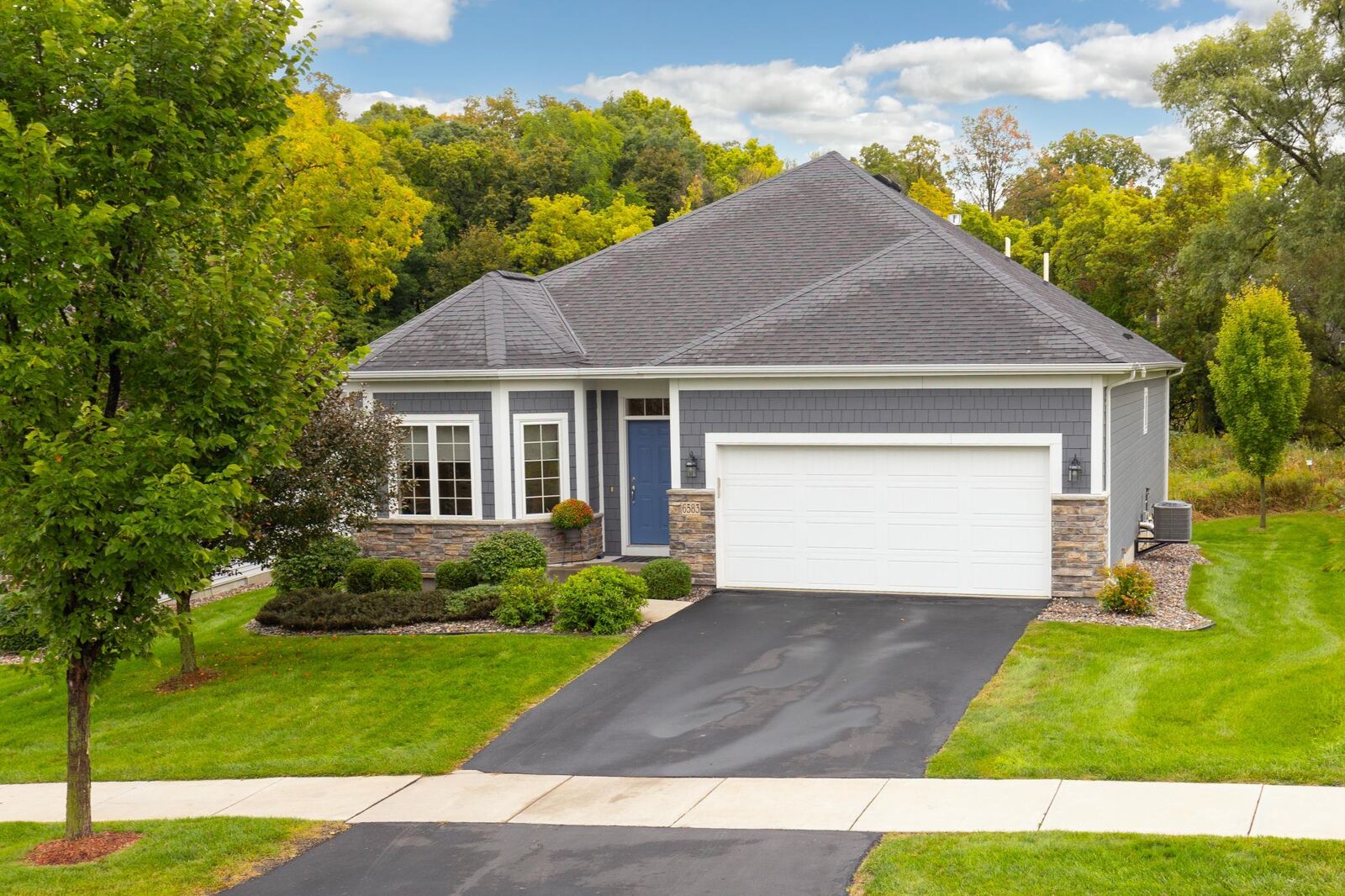 Property Photo: 6583 Bracken Drive MN 55331