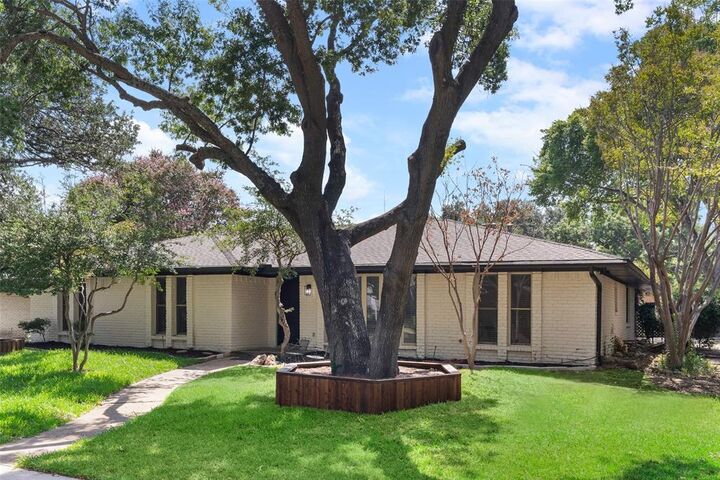 Property Photo: 1612 Northcrest Drive TX 75075