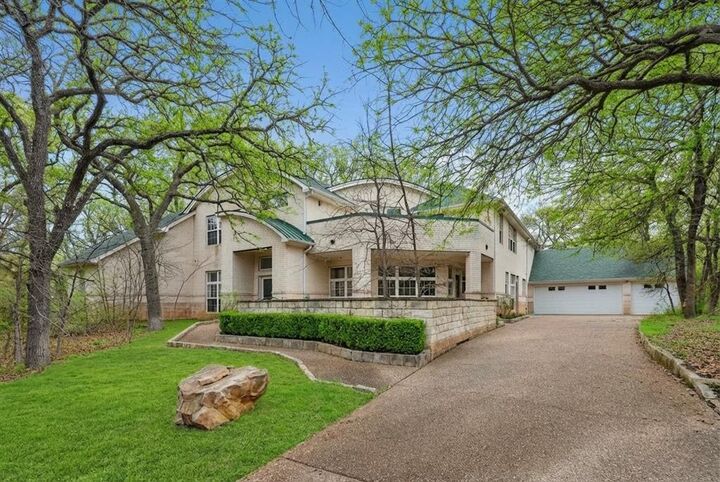Property Photo: 611 Alexandrite Drive TX 75068